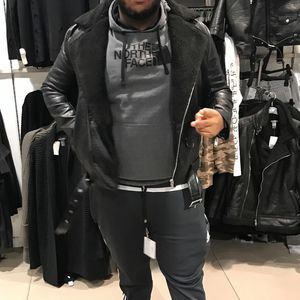 Meet your Posher, Brandon